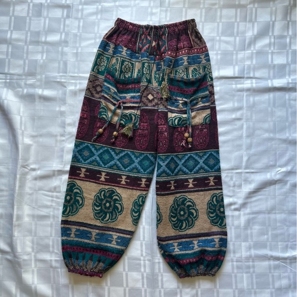 Multi-print Bohemian Style Loose Fit Tapped Ankle Pants - Picture 13 of 13